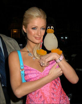 Sexy Paris Hilton Loves Linux