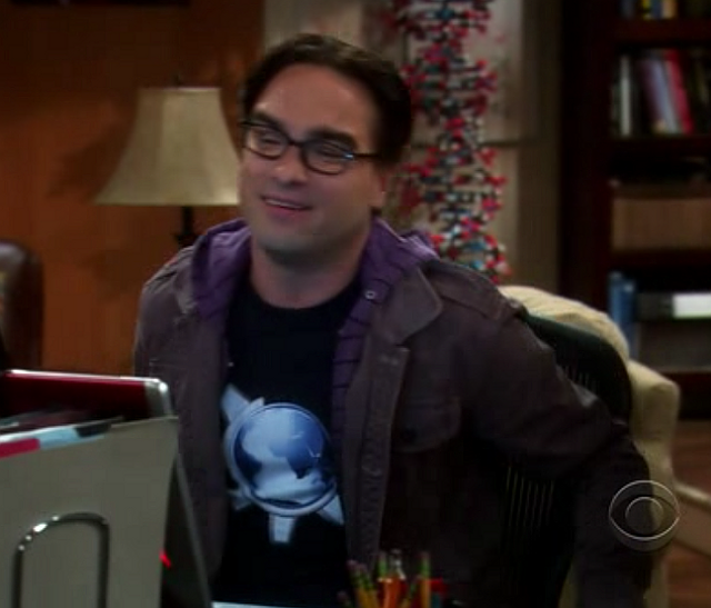 big bang theory lenonard with a kde konqueror shirt